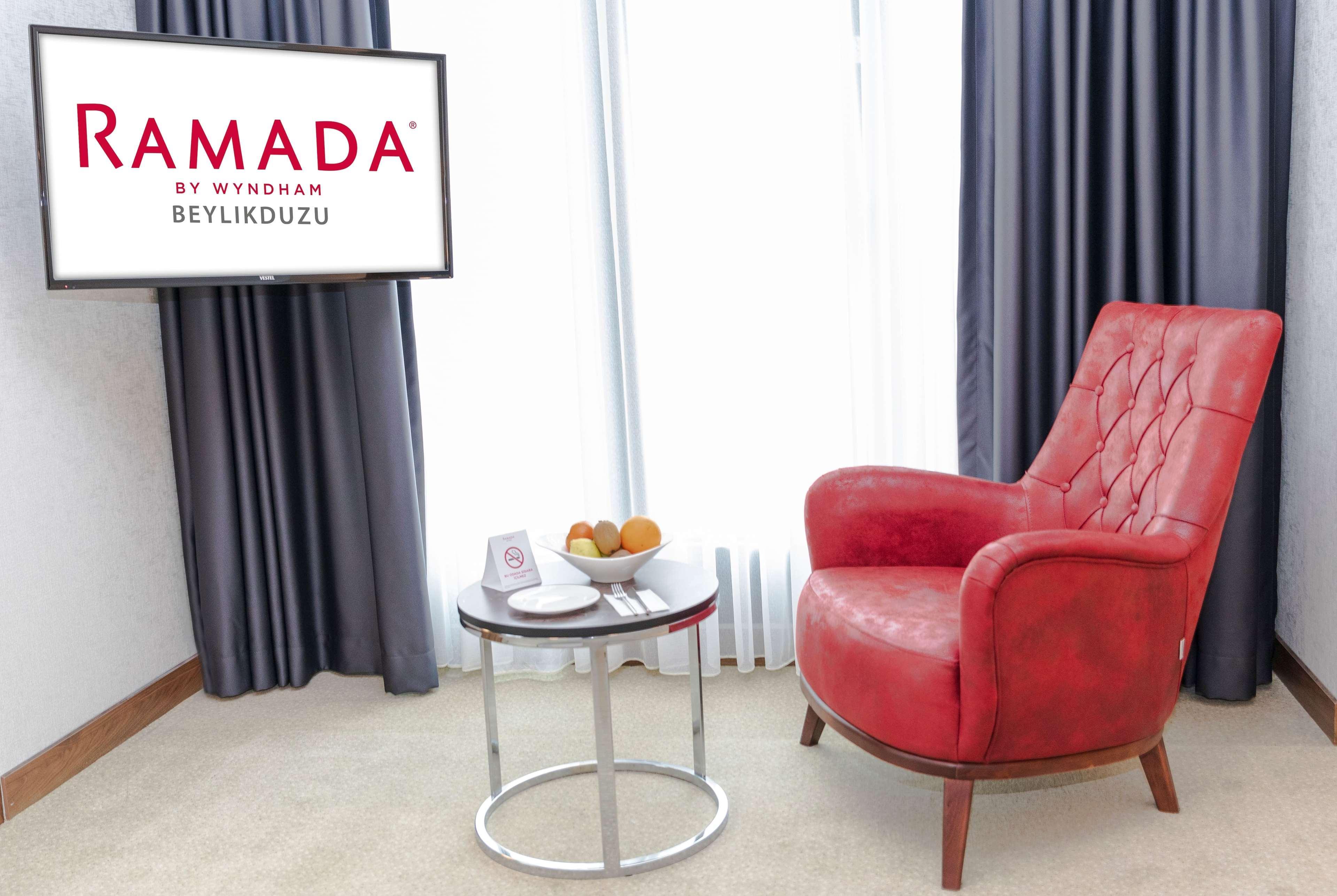 Ramada By Wyndham Beylikduzu Hotel Istanbul Exterior photo